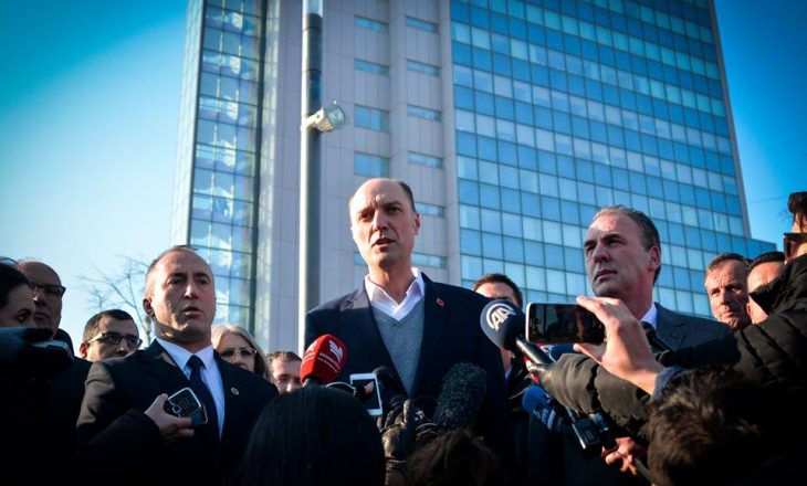 Opozita proteston për Republikën ne Ditën e Pavarësisë