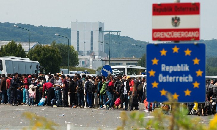 Austria rrit kontrollin në pikat kufitare, shton 1500 trupa ushtarake