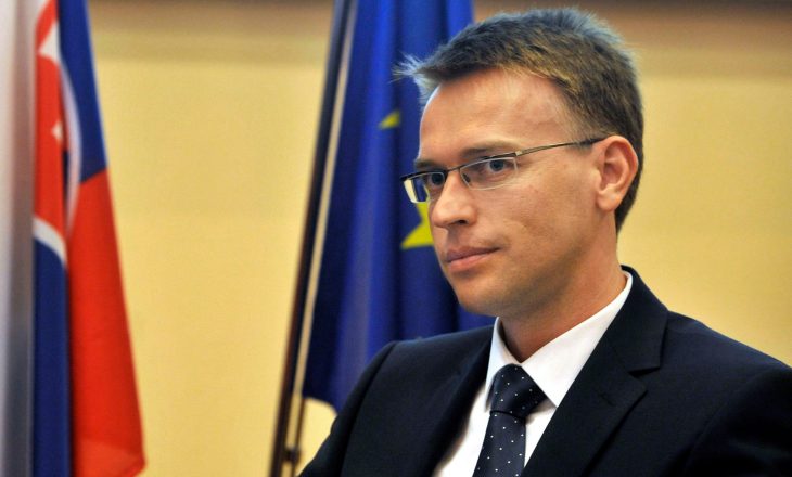 Sllovakia ofron mbështetje, por jo njohje
