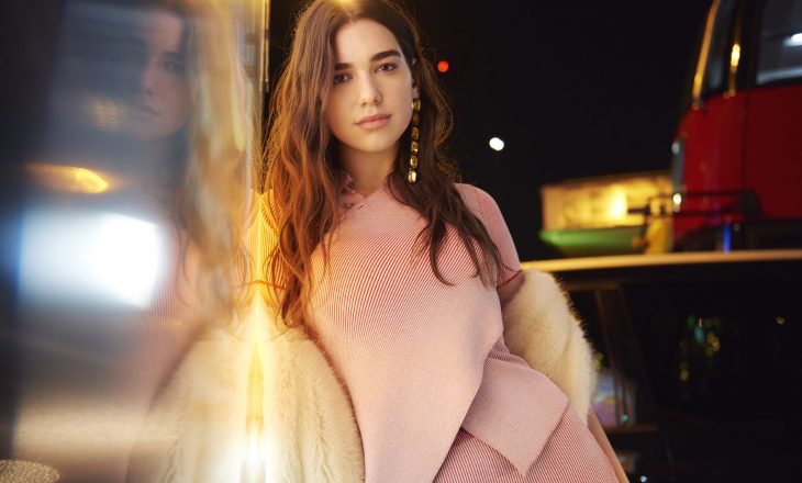Dua Lipa uron ditëlindjen e babait me një foto të veçantë