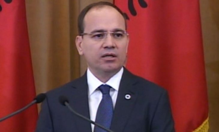 Nishani i thotë presidentit maqedonas se shqiptarët janë faktor shtetformues