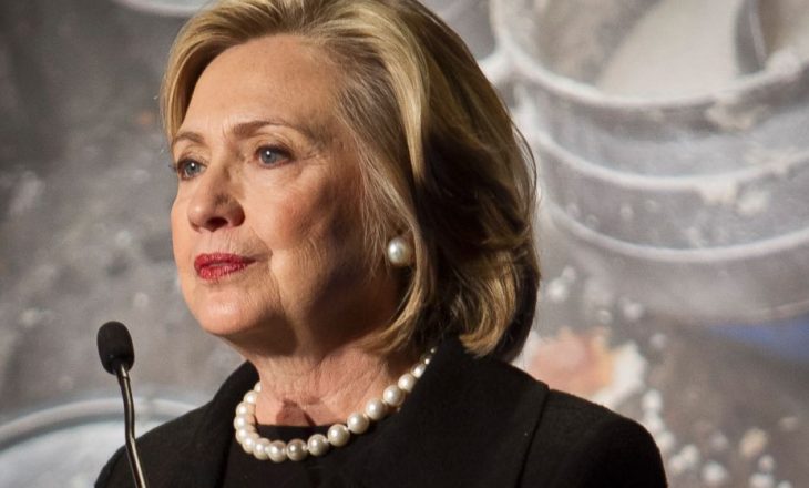 Clinton: Gati të dal nga pylli të ndihmoj kombin e përçarë