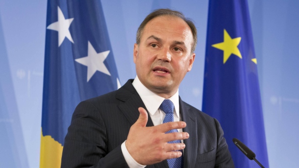 Hoxha: Arrestimi i Nehat Thaçit i papranueshëm