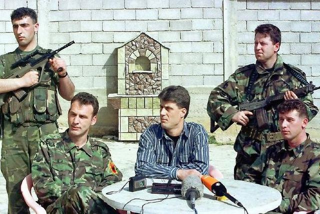 Limaj hedh përgjegjësinë për vrasjen e dy civilëve mbi Shtabin e Përgjithshëm