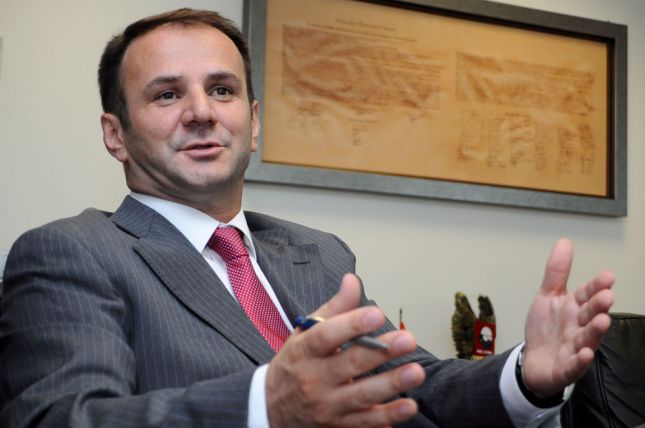 Kuçi thotë se Qeveria e përkrah projektligjin për ushtrinë