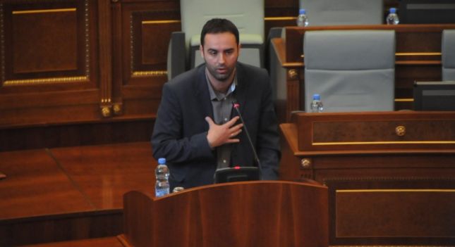 Konjufca: Dikujt si doli matematika, tash kërkon ndryshimin e Ligjit për Gjykatën Speciale