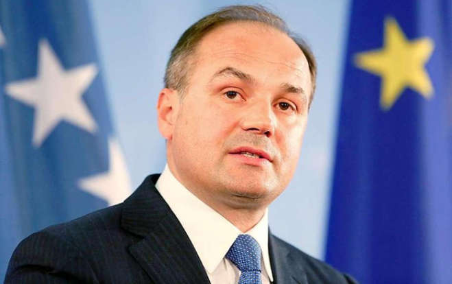 Hoxhaj në Slloveni, merr pjesë në Forumin e Bledit
