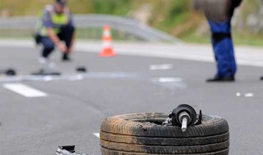 Vdes një person në aksident trafiku