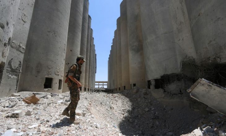 Rusia ofron korridore humanitare në Aleppo