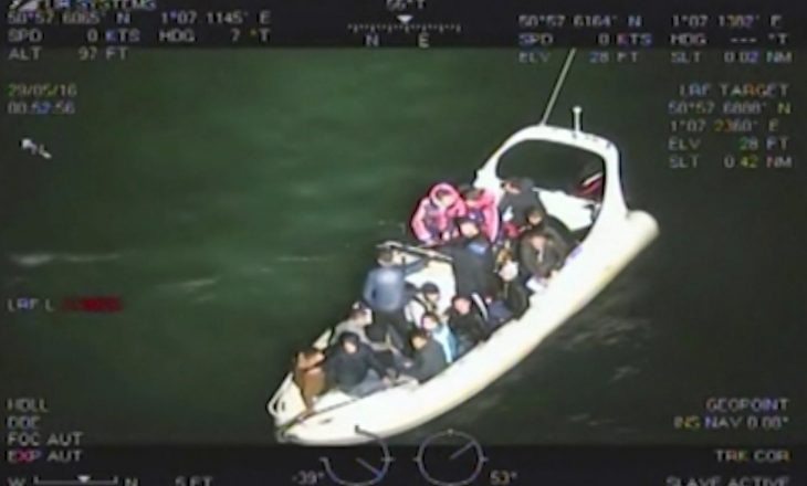 Burgoset ish-kampioni i Xhudos që u përpoq të kontrabandonte 18 emigrantë shqiptarë
