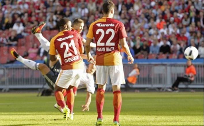 Ibrahimoviç prezantohet para tifozëve me një gol “alla Ibra”