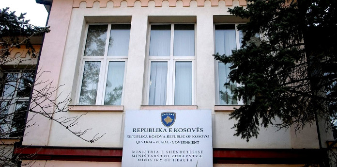 Ligjet e shëndetësisë i janë përshtatur politikës