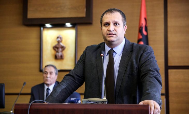 Ahmeti falënderon qytetarët e Prishtinës “që ndalën projektin e shkatërrimit”