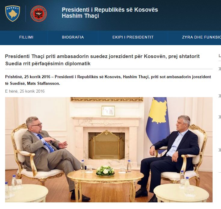 Po me 25 korrik, presidenti ka pritur pas takimit me ministren, ambasadorin jo-rezident të Suedisë në Kosovë. Por aty ka qenë fotografia me Papën.