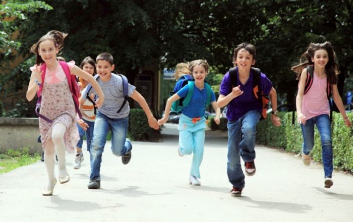 Ora e parë e vitit të ri shkollor i kushtohet Shën Terezës