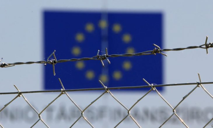 Migranti afrikan, 12 vite në kërkim të Evropës