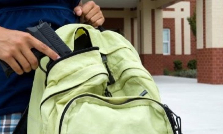 Fenomeni i përdorimit të armëve në shkolla