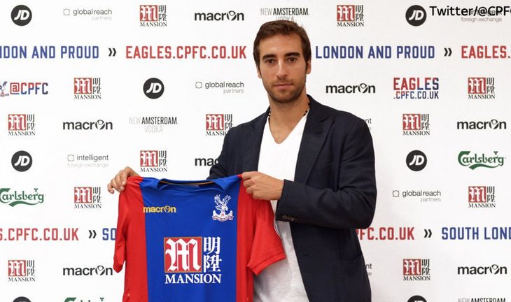 Ish-mesfushori i Arsenalit nënshkruan për Crystal Palace