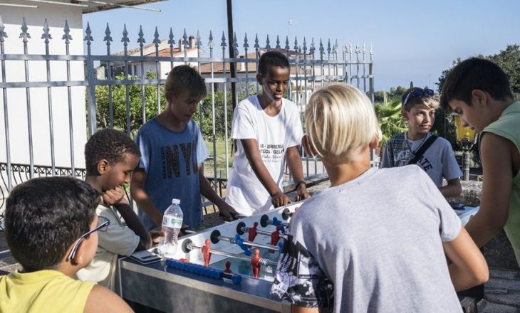 Fshati i braktisur italian që u ringjall nga emigrantët