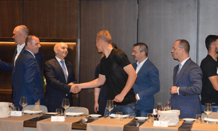 Mustafa: Kombëtarja shqiptare na e solli gëzimin e dytë brenda pak orësh