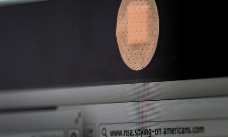 Edhe FBI këshillon të mbulohen kamerat e kompjuterëve