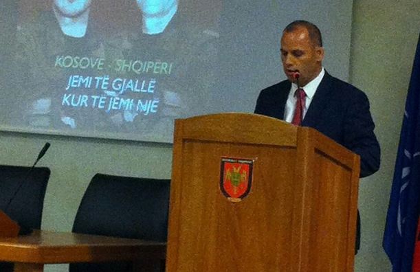 Lladrovci del nga petku i diplomatit: Nëse me kërcënon dikush, e merr përgjigjen e duhur