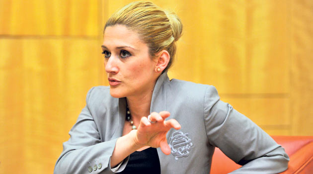 Mimoza Kusari-Lila sërish paralajmëron partinë e re