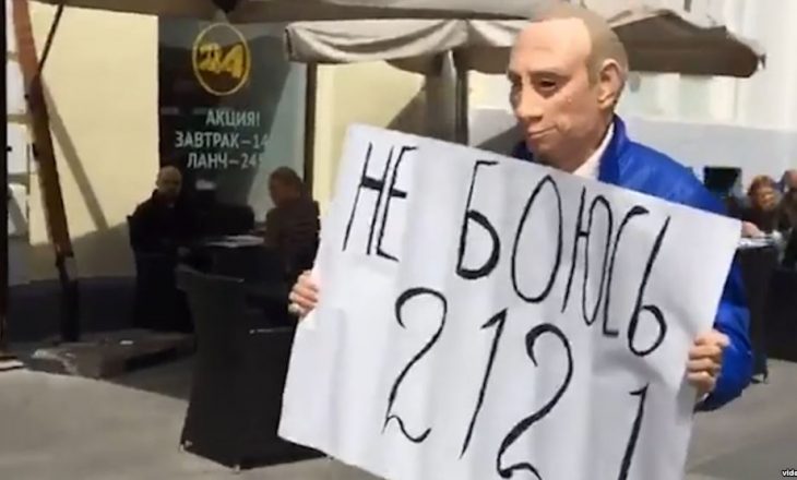 Arrestohet një protestues kundër Putinit në Moskë