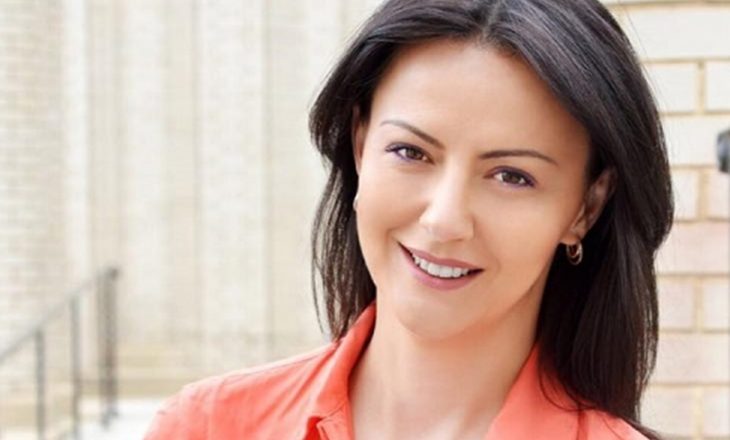 Ermira Mehmeti thotë se e ka zbuluar vajzën që foli në emër të saj në telefon