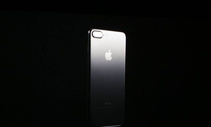 Kosova një ndër pikat zyrtare të shitjes së iPhone 7 në Ballkan