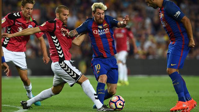 Alaves befason Barcelonën