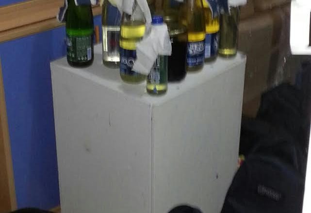 Policia gjen 50 çanta me koktej molotovi