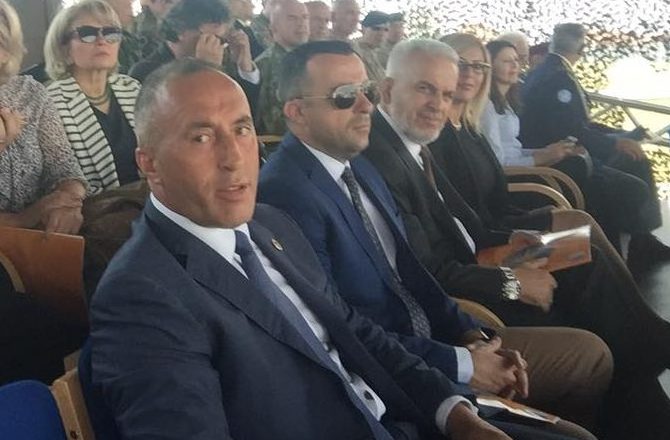 I akuzuari për terrorizëm në ceremoninë e KFOR-it