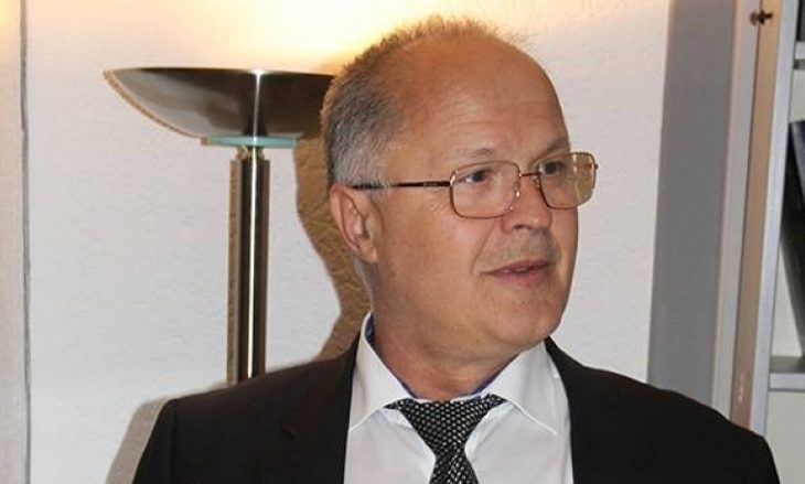 Kelmendi mohon pagën e tij 1-milionëshe