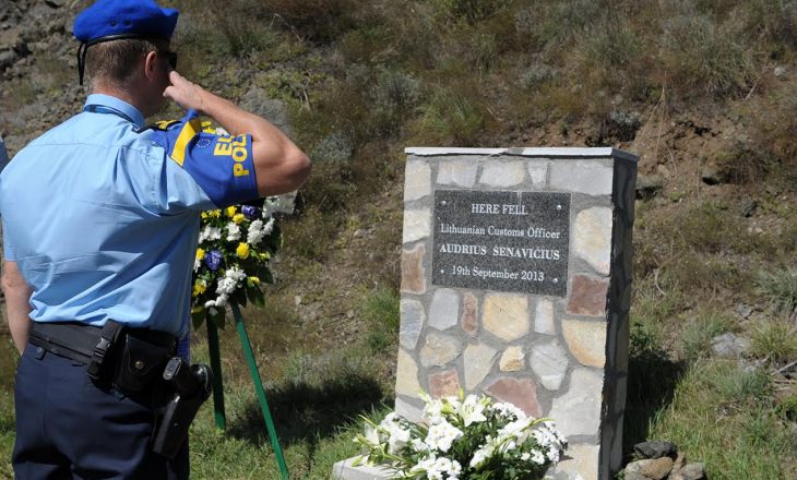 EULEX-i kërkon drejtësi për zyrtarin doganor