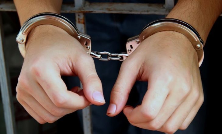 Arrestohet pasi tentoi të fusë narkotik në Qendrën Korrektuese në Lipjan