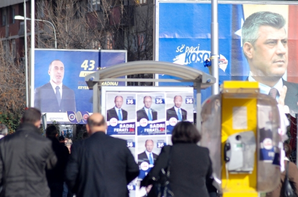 Një sondazh i ri nxjerr PDK-në të parën dhe AAK-në të dytën