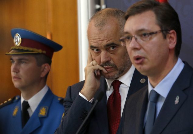 Jevtiq: Serbët në Kosovë, përkrahës të mëdhenj të Vuçiqit