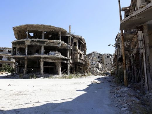 636105008714792217-epa-syria-homs-daily-life-2