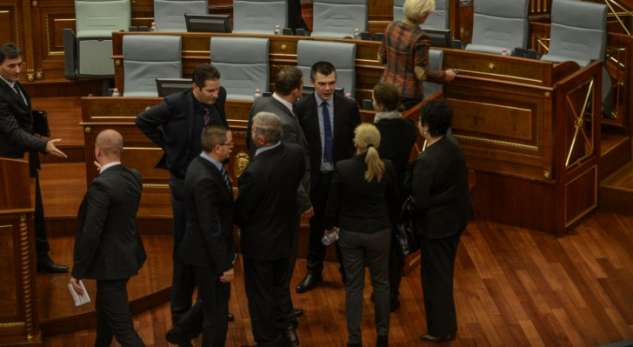 Lista Serbe diskuton kthimin në Institucione të Kosovës