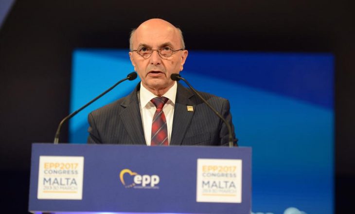 Mustafa kërkon “zgjidhje kreative” për vizat deri të ratifikohet demarkacioni