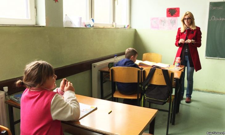 Shpërnguljet lënë shkollat në fshatra me pak nxënës