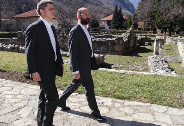 MPJ: Jeremiqi nuk obligohet të marrë leje për të hyrë në Kosovë