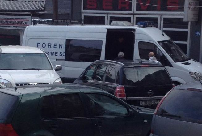 Plagoset me armë zjarri Azem Vllasi