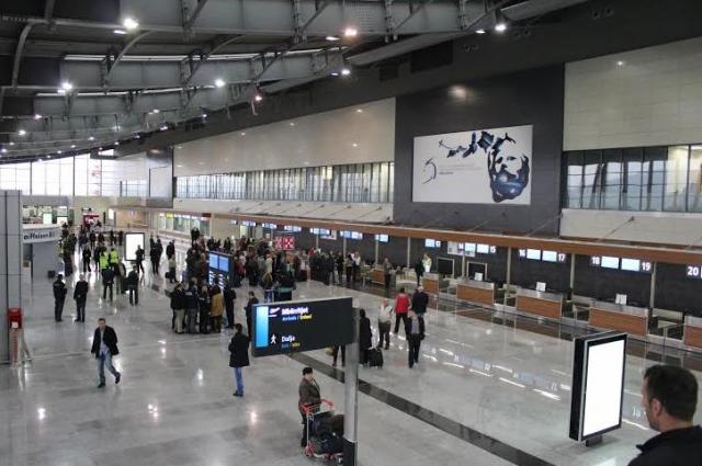 Në Kuvend diskutohet zbatimi i kontratës për aeroportin