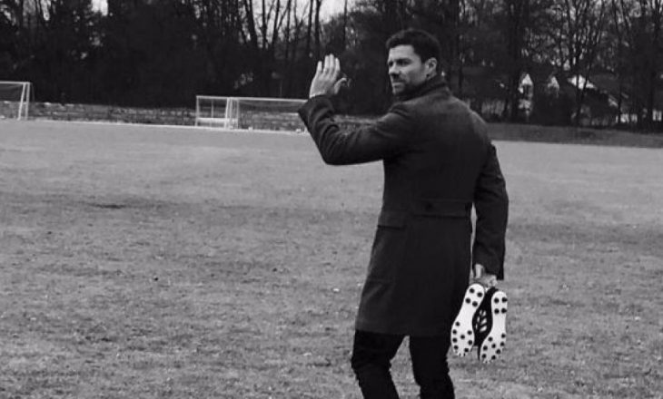 Alonso pensionohet nga futbolli