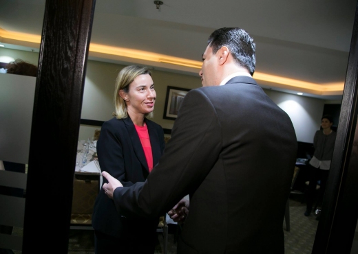 Mogherini nuk do ta takojë Lulzim Bashën