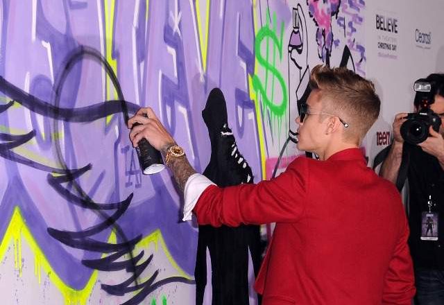 Justin Bieber mund të arrestohet