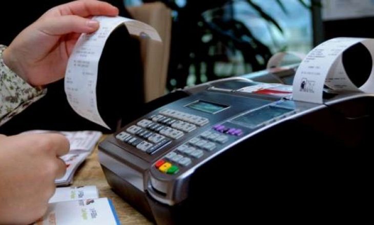 Ministria e Financave planifikon të kthejë në pikën zero procesin e fiskalizimit