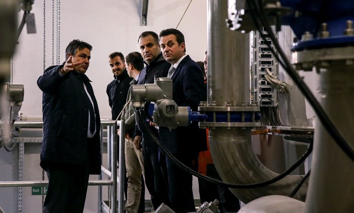 Ahmeti inauguron fabrikën e ujit